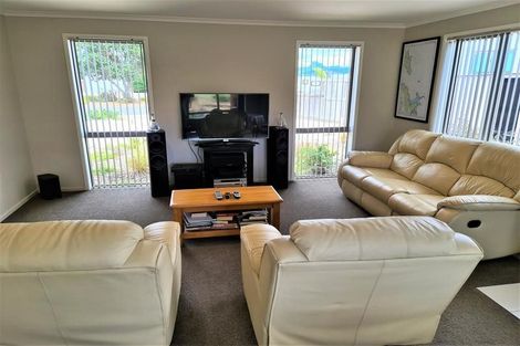 Photo of property in 134 Kelly Jade Avenue, Matarangi, Whitianga, 3592