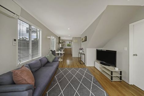 Photo of property in 135 Waltham Road, Sydenham, Christchurch, 8023