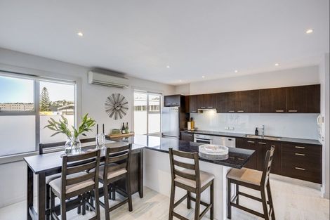 Photo of property in The Terraces, 37/9 Humber Street, Pandora, Napier, 4110