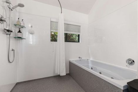 Photo of property in 371a Kohekohe Karioitahi Road, Karioitahi, Waiuku, 2683