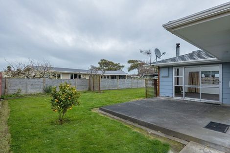 Photo of property in 10 Hollows Crescent, Takaro, Palmerston North, 4412