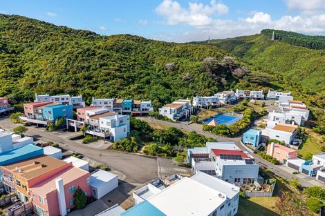 Photo of property in 77 Saddleback Grove, Karori, Wellington, 6012