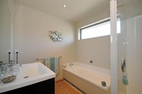 Photo of property in 23 Mavora Road, Lake Hayes, Queenstown, 9304