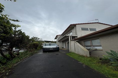 Photo of property in 2/13 Noumea Place, Mairangi Bay, Auckland, 0630