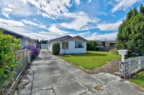Photo of property in 129 Seaward Road, Edendale, 9825