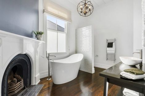 Photo of property in 43 Saint Georges Bay Road, Parnell, Auckland, 1052