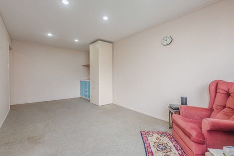 Photo of property in 1 Wairau Place, Kelvin Grove, Palmerston North, 4414