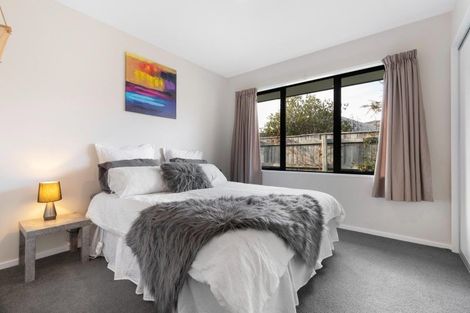 Photo of property in 8 Judge And Jury Drive, Lake Hayes, Queenstown, 9304