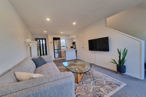 Photo of property in 4/45 Vera Road, Te Atatu South, Auckland, 0610