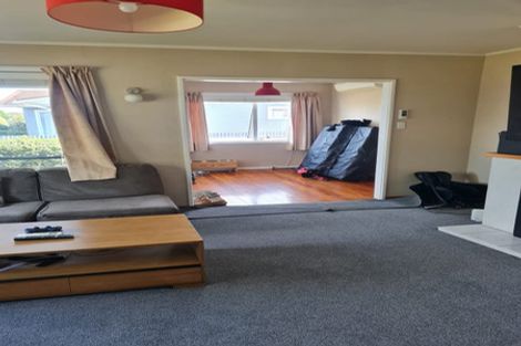 Photo of property in 90 Bill Hercock Street, Pirimai, Napier, 4112