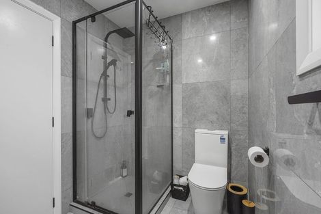 Photo of property in 1 Kingsway Crescent, Forest Lake, Hamilton, 3200