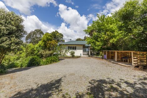 Photo of property in 68 Harts Road, Turitea, Palmerston North, 4472