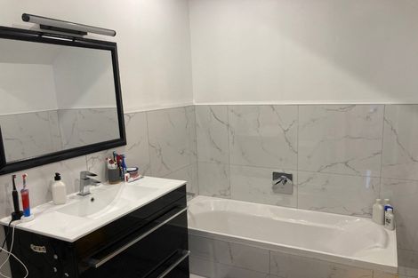 Photo of property in 15 Mills Road, Brooklyn, Wellington, 6021