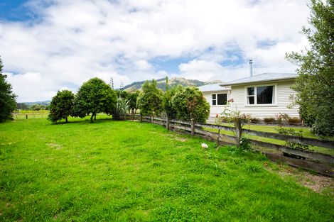 Photo of property in 35 Royd Road West, Makauri, Gisborne, 4071