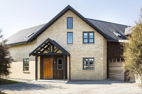 Photo of property in 19 Matheson Crescent, Albert Town, Wanaka, 9305