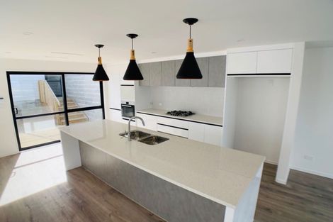 Photo of property in 38 Ascension Crescent, Orewa, 0931