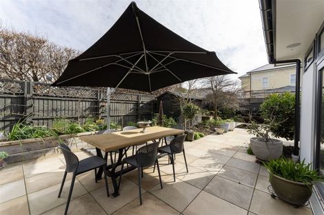 Photo of property in 62a Holly Road, St Albans, Christchurch, 8014