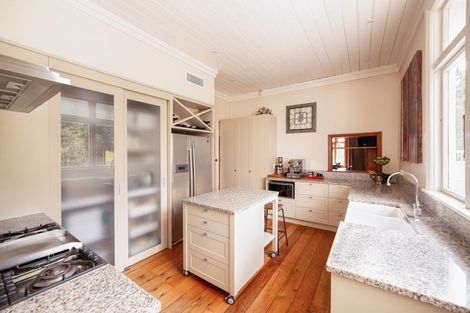Photo of property in 28 Muri Road, Pukerua Bay, 5026