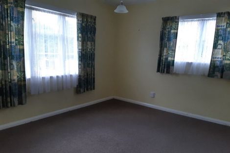 Photo of property in 33 Cairnfield Road, Kensington, Whangarei, 0112