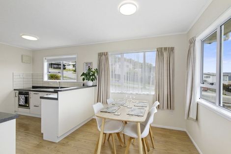 Photo of property in 42 Mulberry Street, Maungaraki, Lower Hutt, 5010