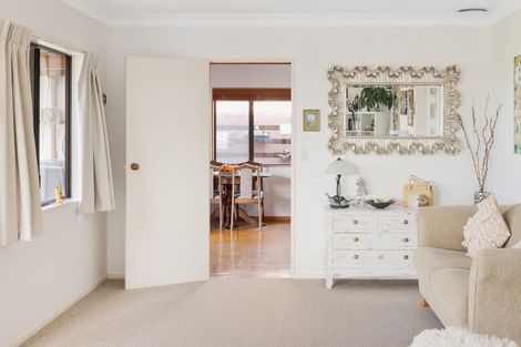 Photo of property in 5 Holmburn Street, Welcome Bay, Tauranga, 3112