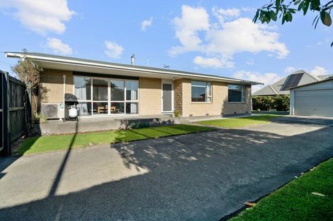 Photo of property in 10 Seymour Street, Hornby, Christchurch, 8042