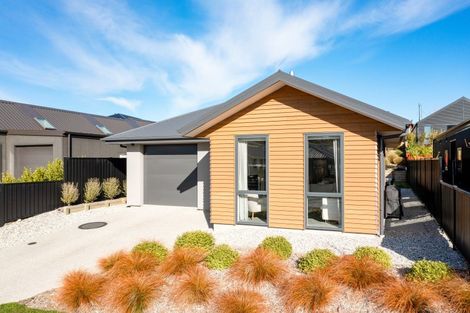 Photo of property in 219 Aubrey Road, Wanaka, 9305