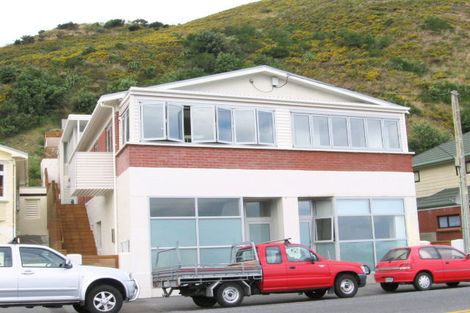 Photo of property in 1/226 The Esplanade, Island Bay, Wellington, 6023