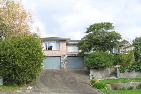 Photo of property in 22 Fendalton Crescent, Pinehaven, Upper Hutt, 5019