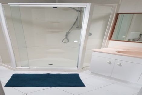 Photo of property in 2/1 Roys Road, Weymouth, Auckland, 2103