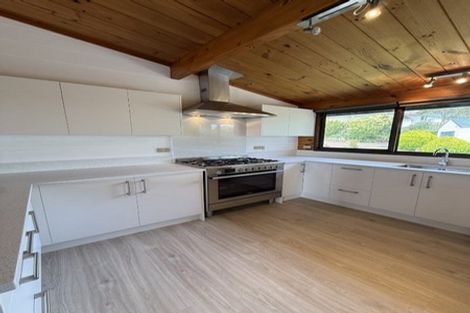 Photo of property in 6 Bronzewing Terrace, Unsworth Heights, Auckland, 0632