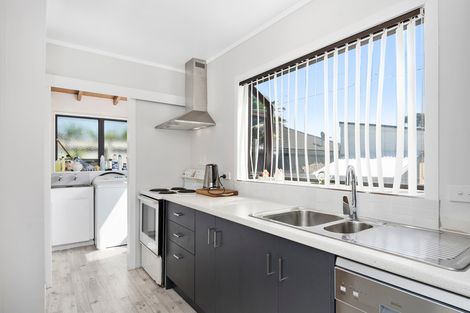 Photo of property in 1282b Papamoa Beach Road, Papamoa Beach, Papamoa, 3118