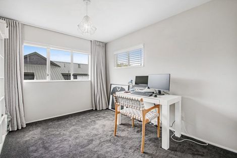 Photo of property in 2/37 Nile Road, Milford, Auckland, 0620