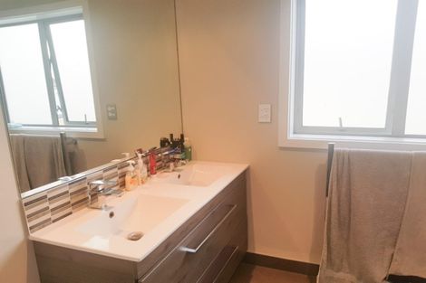 Photo of property in 62 Caldera Drive, Long Bay, Auckland, 0630