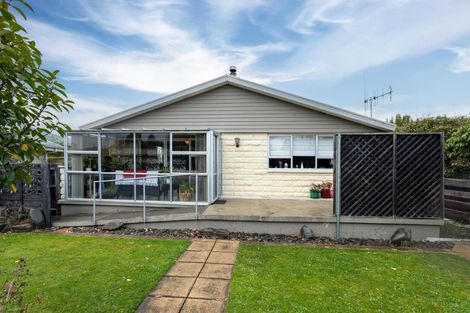 Photo of property in 20 Timaru Road, Waimate, 7924