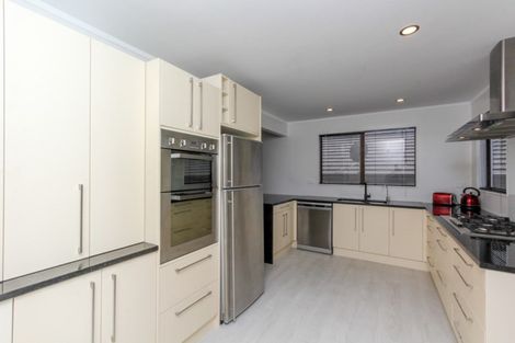 Photo of property in 10 Antonia Place, Bell Block, New Plymouth, 4312