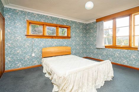 Photo of property in 18 Beaconsfield Road, Portobello, Dunedin, 9014