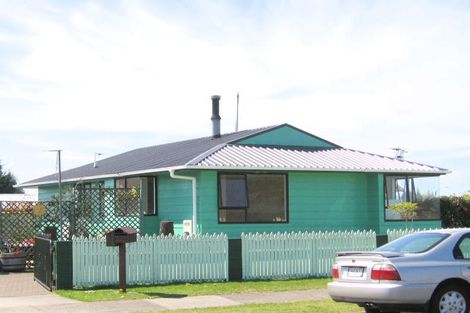 Photo of property in 32 Goldie Street, Pukehangi, Rotorua, 3015