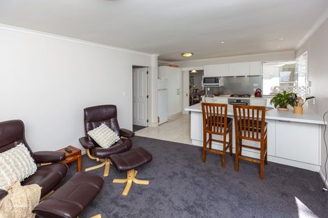 Photo of property in 83 Kakariki Grove, Waikanae, 5036