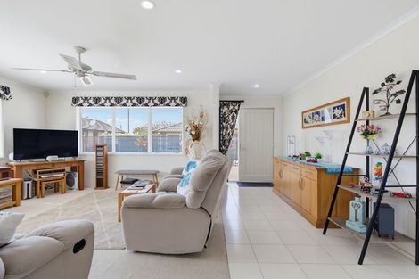 Photo of property in 63b Malta Crescent, Katikati, 3129