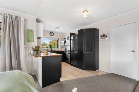 Photo of property in 9 Milsom Place, Te Puke, 3119