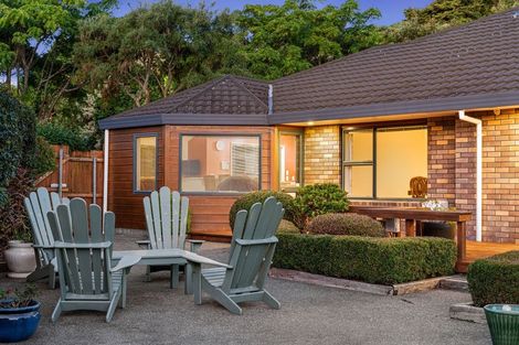 Photo of property in 2 Rosebank Grove, Waikanae, 5036