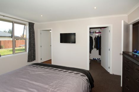 Photo of property in 18 William James Close, Mosgiel, 9024