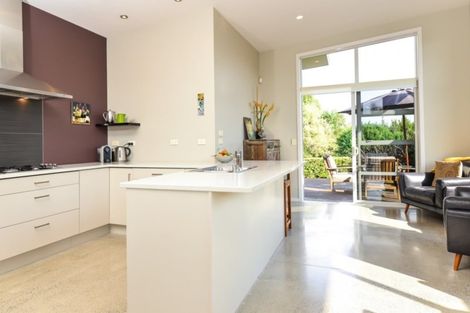 Photo of property in 5 Oldfield Court, Huntington, Hamilton, 3210