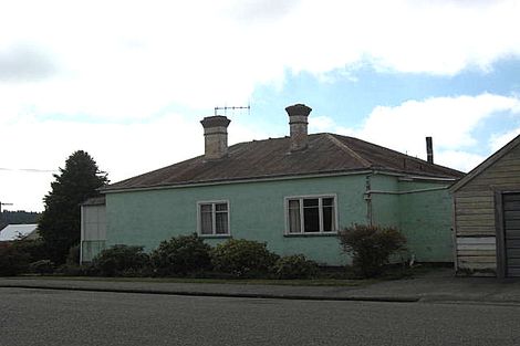 Photo of property in 12 Carlisle Street, Waimate, 7924