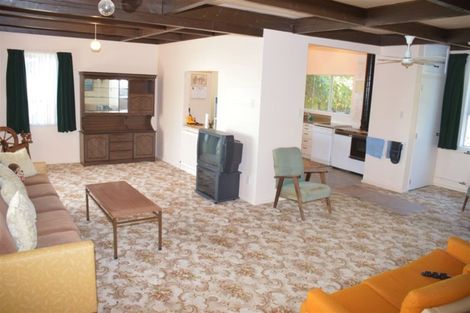 Photo of property in 5 Holmes Bay Road, Pigeon Bay, 7583