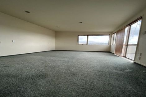 Photo of property in 2 Glengavel Grove, Papakowhai, Porirua, 5024