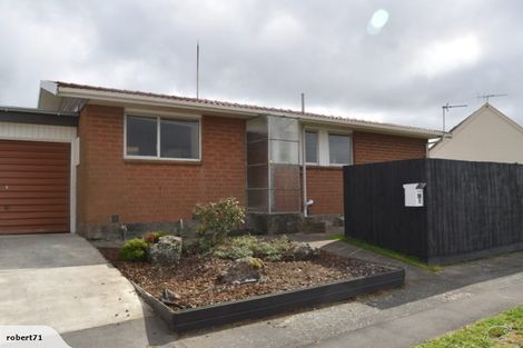 Photo of property in 2/41 Delaware Crescent, Russley, Christchurch, 8042