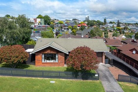 Photo of property in 1/50 Wellington Street, Howick, Auckland, 2014