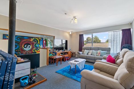 Photo of property in 15 Hobart Crescent, Wattle Downs, Auckland, 2103